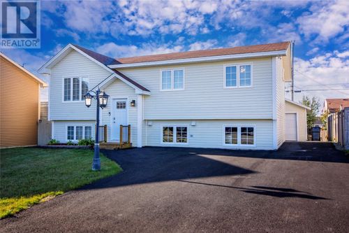 9 Mercedes Crt, Conception Bay South, NL, A1X7X8 | Card Image