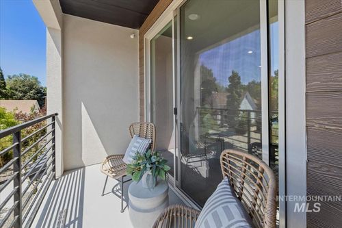 1709 S Rock View Ln, Boise, ID, 83705-3013 | Card Image