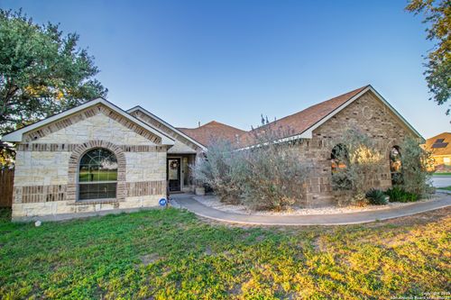 504 W Sullivan St, Skidmore, TX, 78389-3876 | Card Image