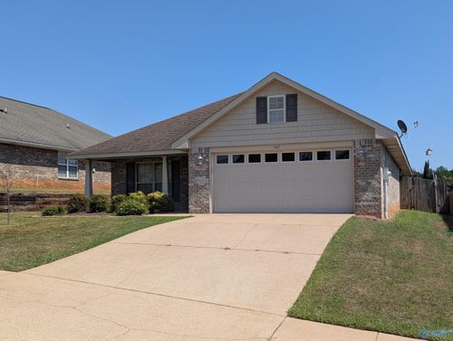 102 Acacia Trail Dr, Madison, AL, 35758-5814 | Card Image