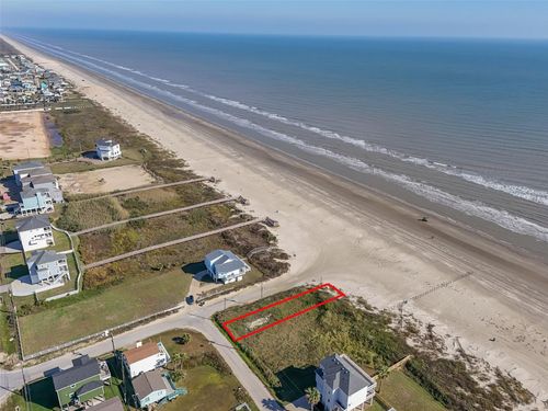 17403 Bristow Dr, Galveston, TX, 77554-8669 | Card Image