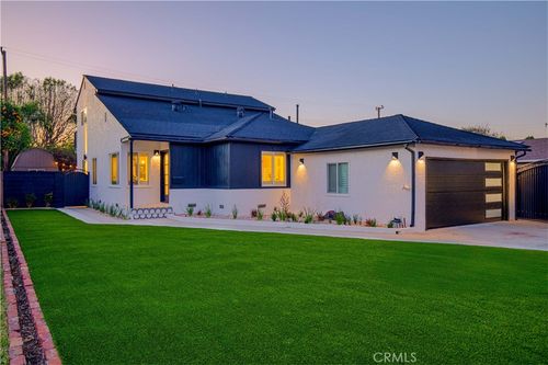 11091 Ranger Dr, Los Alamitos, CA, 90720-2646 | Card Image