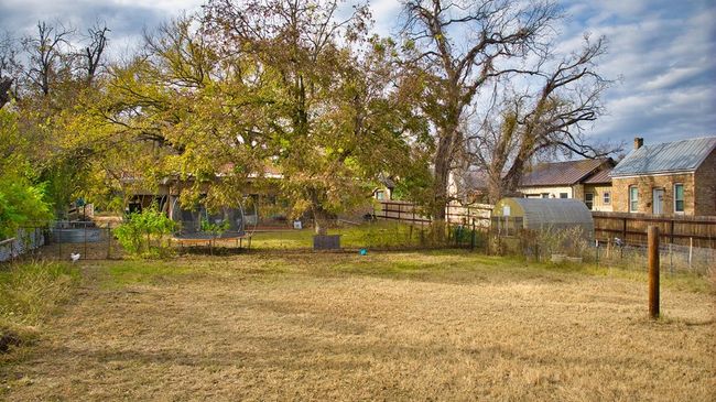 311 Smith St, Home with 3 bedrooms, 2 bathrooms and null parking in Mason TX | Image 24