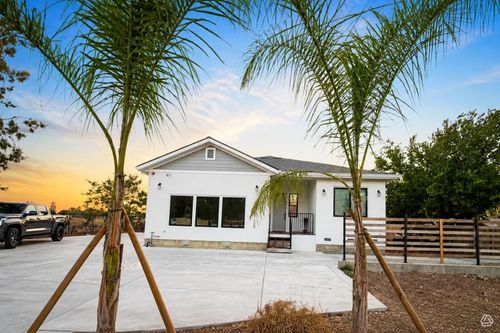 4933 Dry Creek Road, Sacramento, CA, 95838 | Card Image