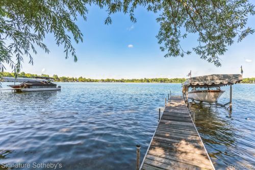 401 Glazier Rd, Chelsea, MI, 48118-9778 | Card Image