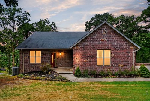 41 Village Rd, Rogers, AR, 72756-8277 | Card Image