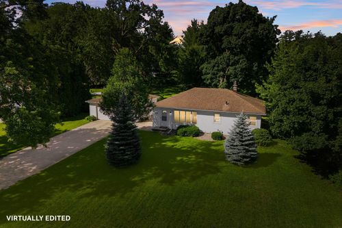 2019 Pleasant Dr, Cedar Falls, IA, 50613-5617 | Card Image