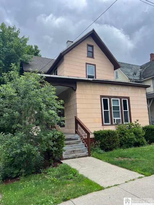 331 Foote Ave, Jamestown, NY, 14701-6884 | Card Image