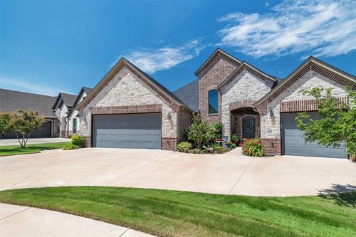 2021 Turnbury Ct, Granbury, TX, 76048-2880 | Card Image