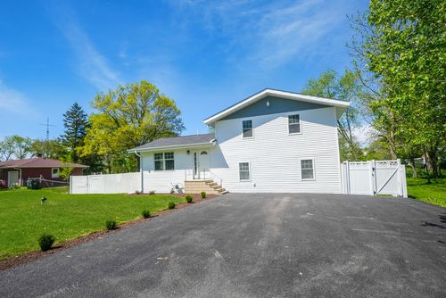 6S230 4th St, Eola, IL, 60519 | Card Image