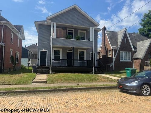 124 Park Blvd, Clarksburg, WV, 26301-3519 | Card Image