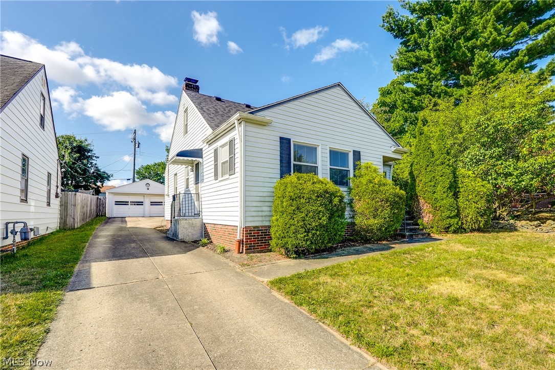Marlborough Ave, Cleveland, OH 44129