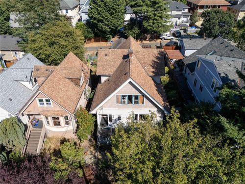 2329 Dowler Pl, Victoria, BC, V8T4H5 | Card Image