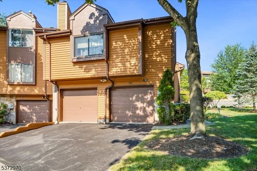 15 Heritage Way, Rockaway, NJ, 07866-4820 | Card Image