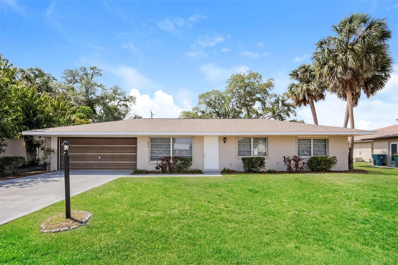 Windsor Ter, Port Charlotte, FL 33948