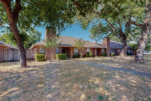 1912 N Irving Heights Dr, Irving, TX, 75061-5153 | Card Image