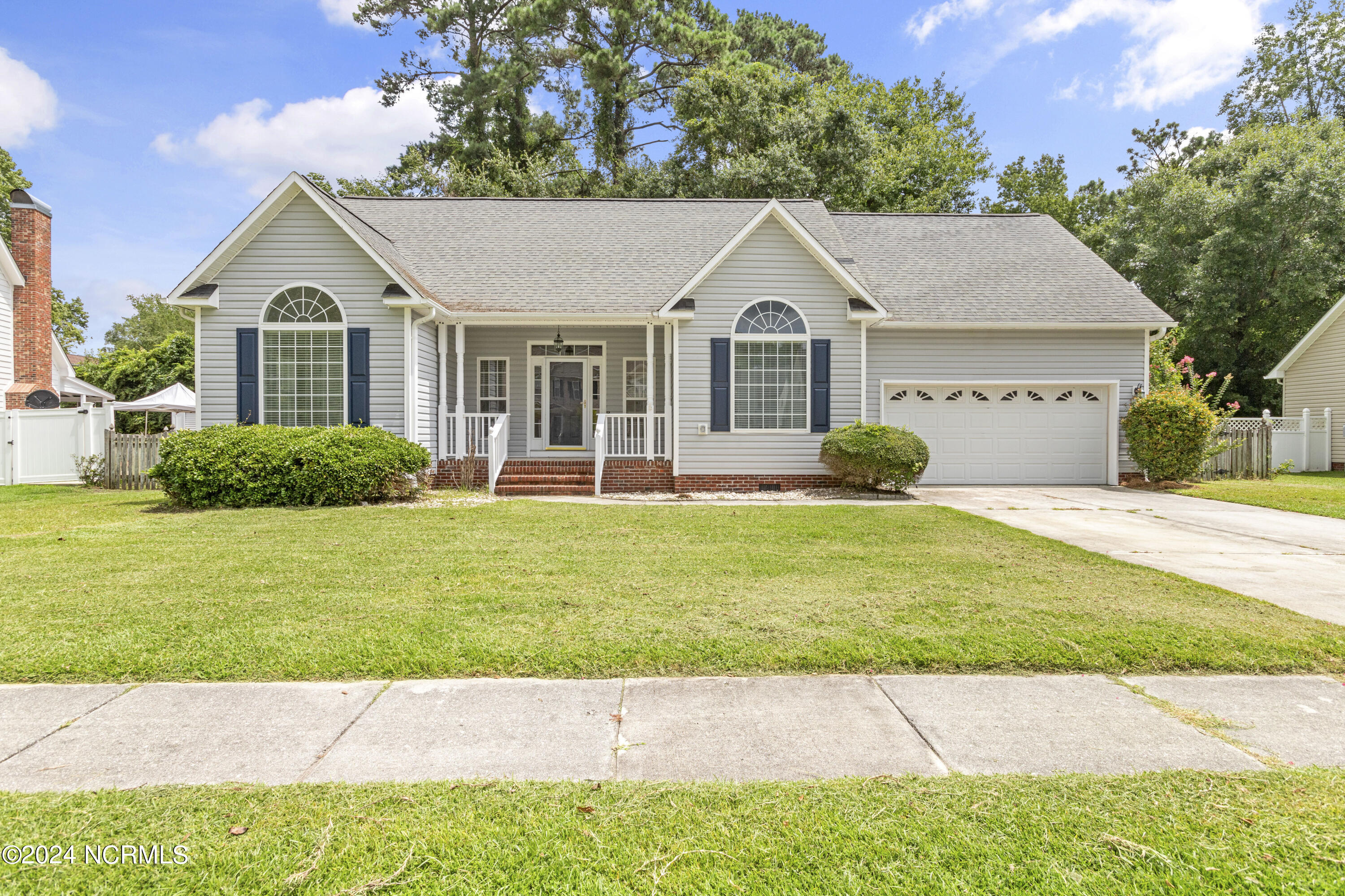 Erskine Ct, Jacksonville, NC 28540