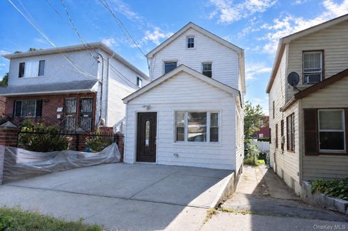 10910 175th Street, New York, NY, 11433 | Card Image