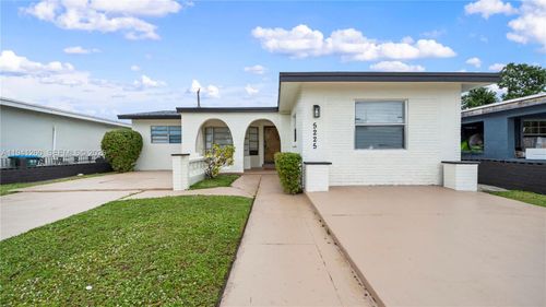 5225 Mayo St, Hollywood, FL, 33021-8017 | Card Image