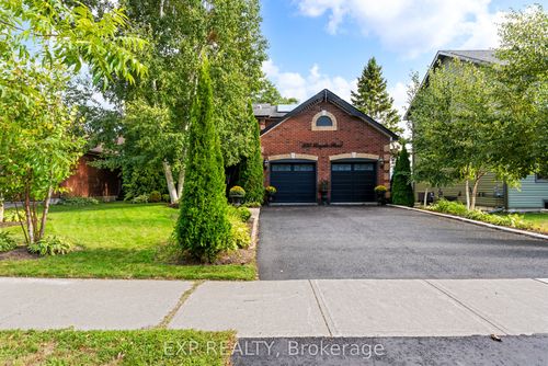 233 Huycke St, Cobourg, ON, K9A5K8 | Card Image