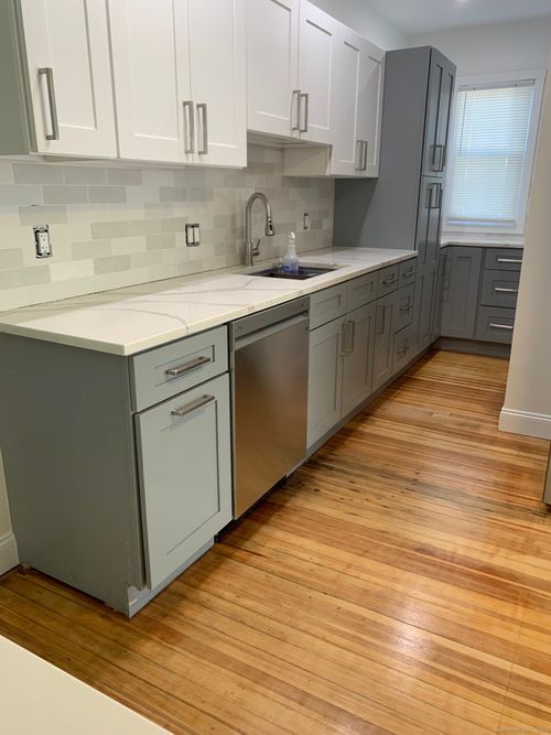 641 White St, Springfield, MA, 01108-3220 | Card Image