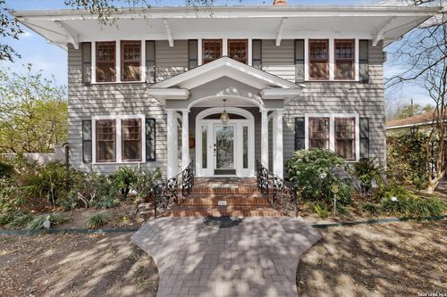 341 W Agarita Ave, San Antonio, TX, 78212-2805 | Card Image