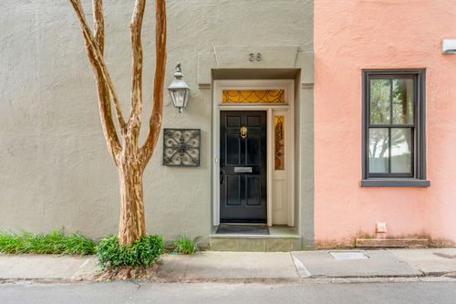 38 Elliott St, Charleston, SC, 29401-2529 | Card Image