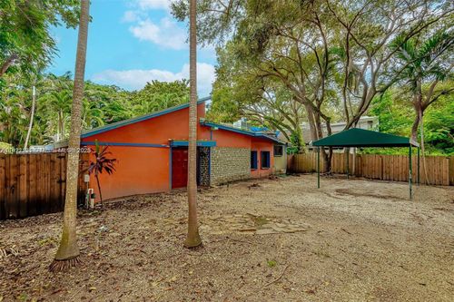 3656 Avocado Ave, Miami, FL, 33133-6206 | Card Image