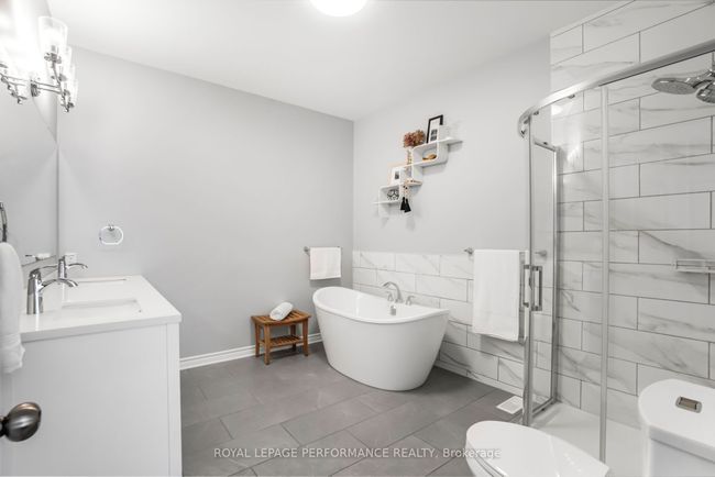 52 St Viateur Cres, House other with 4 bedrooms, 3 bathrooms and 4 parking in Limoges ON | Image 19