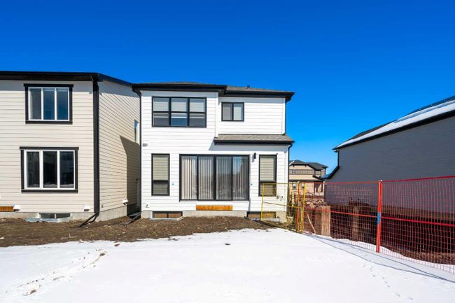 122 Magnolia Court Se, Home with 4 bedrooms, 3 bathrooms and 4 parking in Calgary AB | Image 7