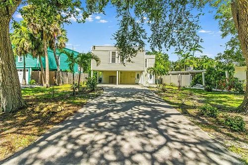 643 Calle De Peru, Sarasota, FL, 34242-1507 | Card Image