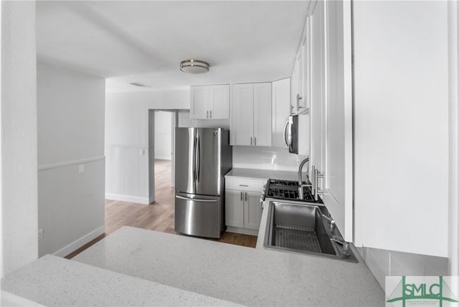 747 E Gwinnett St, Home with 10 bedrooms, 4 bathrooms and null parking in savannah GA | Image 7