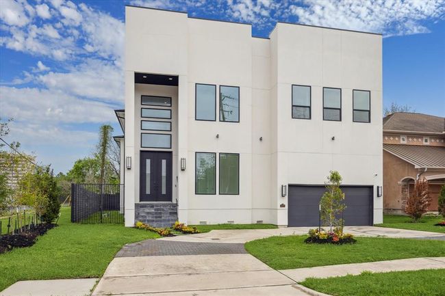 4670 Cedar St, House other with 4 bedrooms, 5 bathrooms and 3 parking in Bellaire TX | Image 49