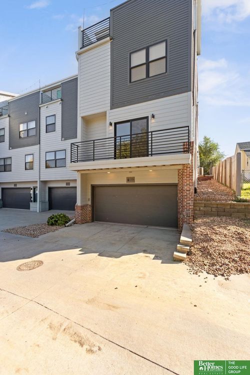 3119 Mayberry Plaza, Omaha, NE, 68105 | Card Image