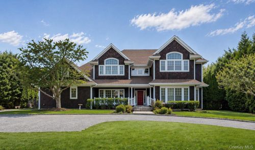 30 Post Fields Ln, Quogue, NY, 11959-4266 | Card Image