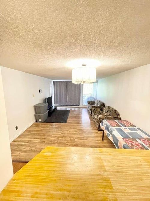 219-9300 Glenacres Dr, Richmond, BC, V7A1Y8 | Card Image