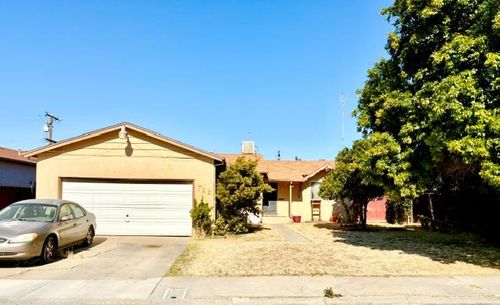 733 Vermont Ave, Los Banos, CA, 93635-3313 | Card Image