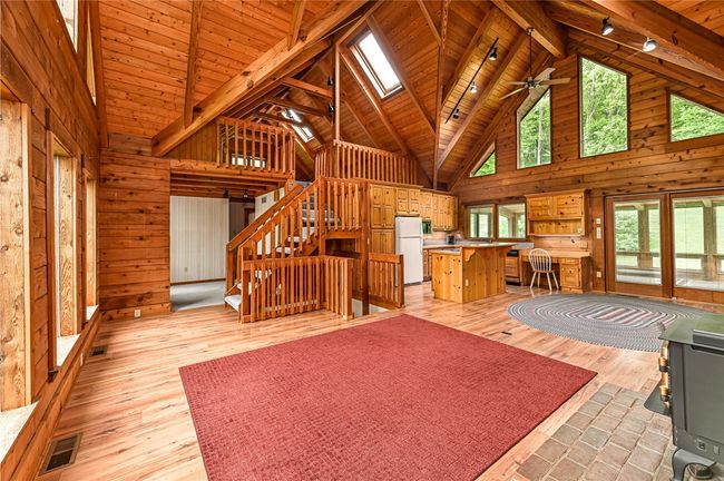 117 Oak Dr, House other with 3 bedrooms, 3 bathrooms and 5 parking in Forward Twp - BUT PA | Image 7