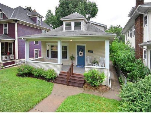 2098 Marshall Ave, Saint Paul, MN, 55104-5747 | Card Image