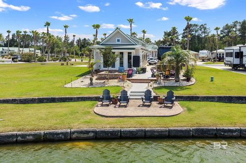 12088 Gateway Dr, Elberta, AL, 36530-4400 | Card Image