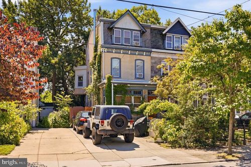 465 Green Ln, PHILADELPHIA, PA, 19128-3306 | Card Image
