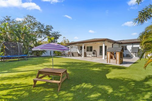 420 42nd Ave Ne, St Petersburg, FL, 33703-5010 | Card Image