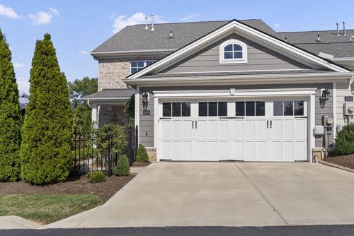 2219 Patchen Lake Ln, Lexington, KY, 40505-2564 | Card Image