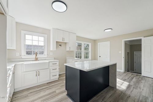 306 Beasley St, Princeville, NC, 27886-5410 | Card Image