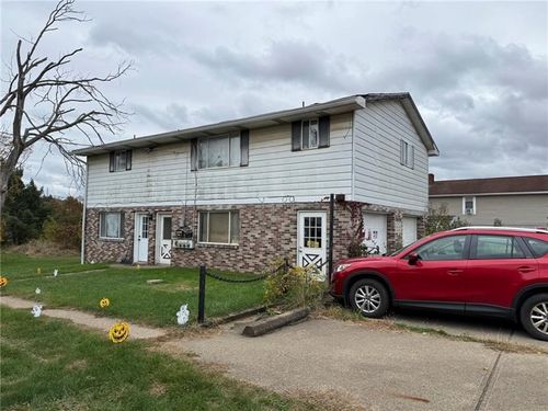 216 E Jackson St, Houston, PA, 15342 | Card Image