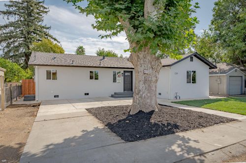 705 Gray Ave, Yuba City, CA, 95991-3605 | Card Image