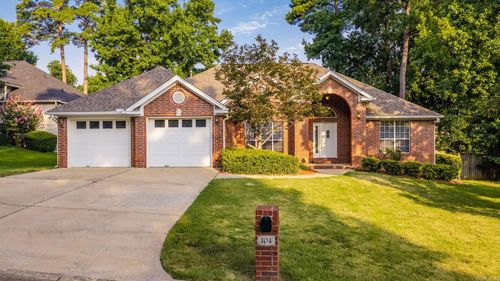 104 Cannes Ct, Maumelle, AR, 72113-6595 | Card Image