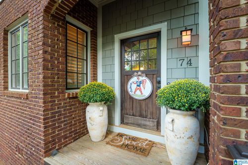 74 Hawthorn St, BIRMINGHAM, AL, 35242-1807 | Card Image