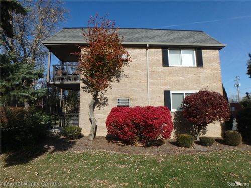 1727 E 14 Mile Rd, Birmingham, MI, 48009-7242 | Card Image