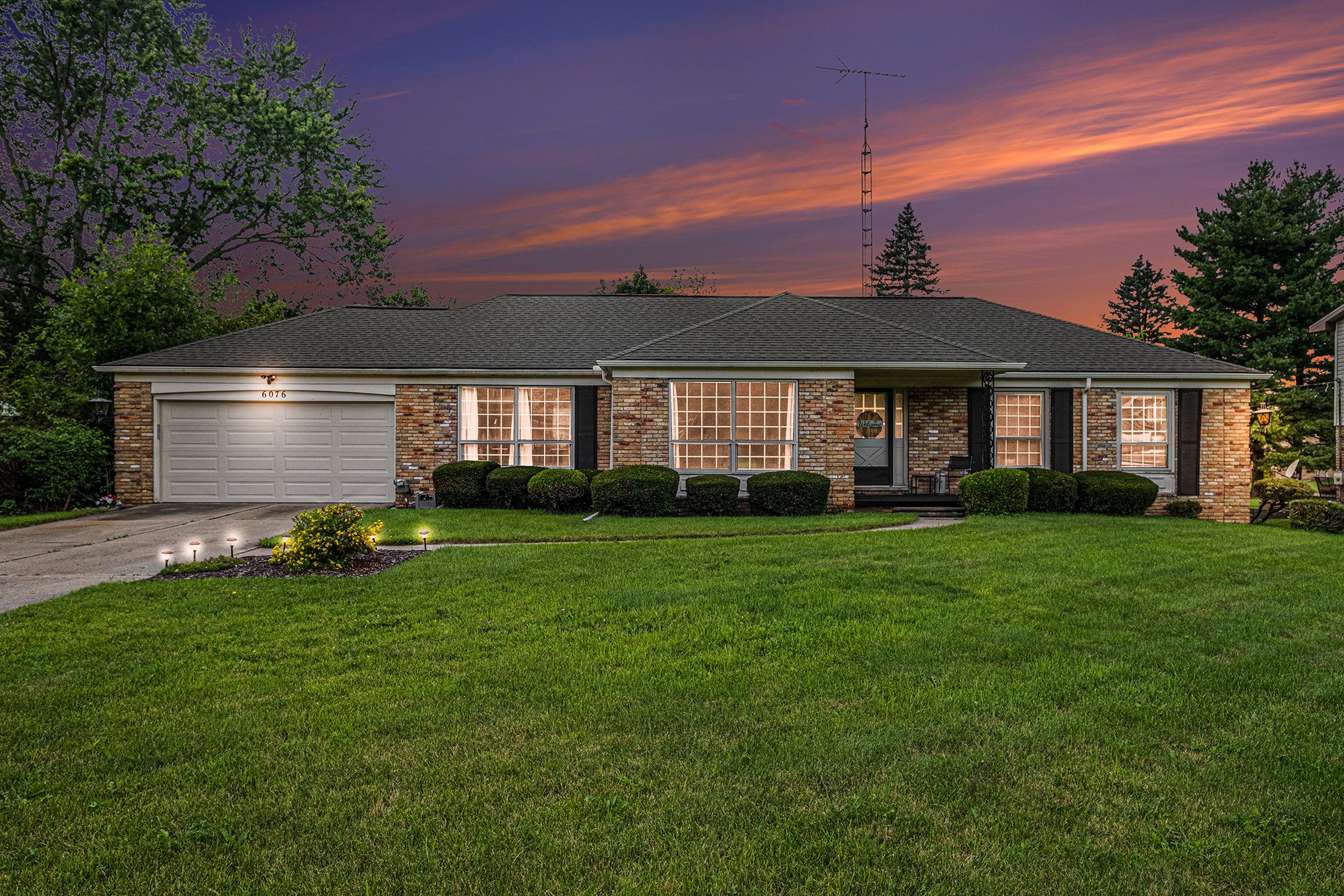 Pebbleshire Dr, Grand Blanc, MI 48439
